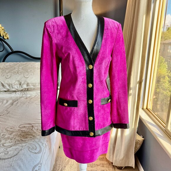 Danier Vintage 80s/90s Fuchsia Pink and Black Suede Leather Blazer and Skirt Set - Picture 2 of 16